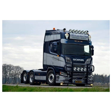 Tracto Scania M.Van De Berg Escala 1:50 (Modelo Descontinuado)